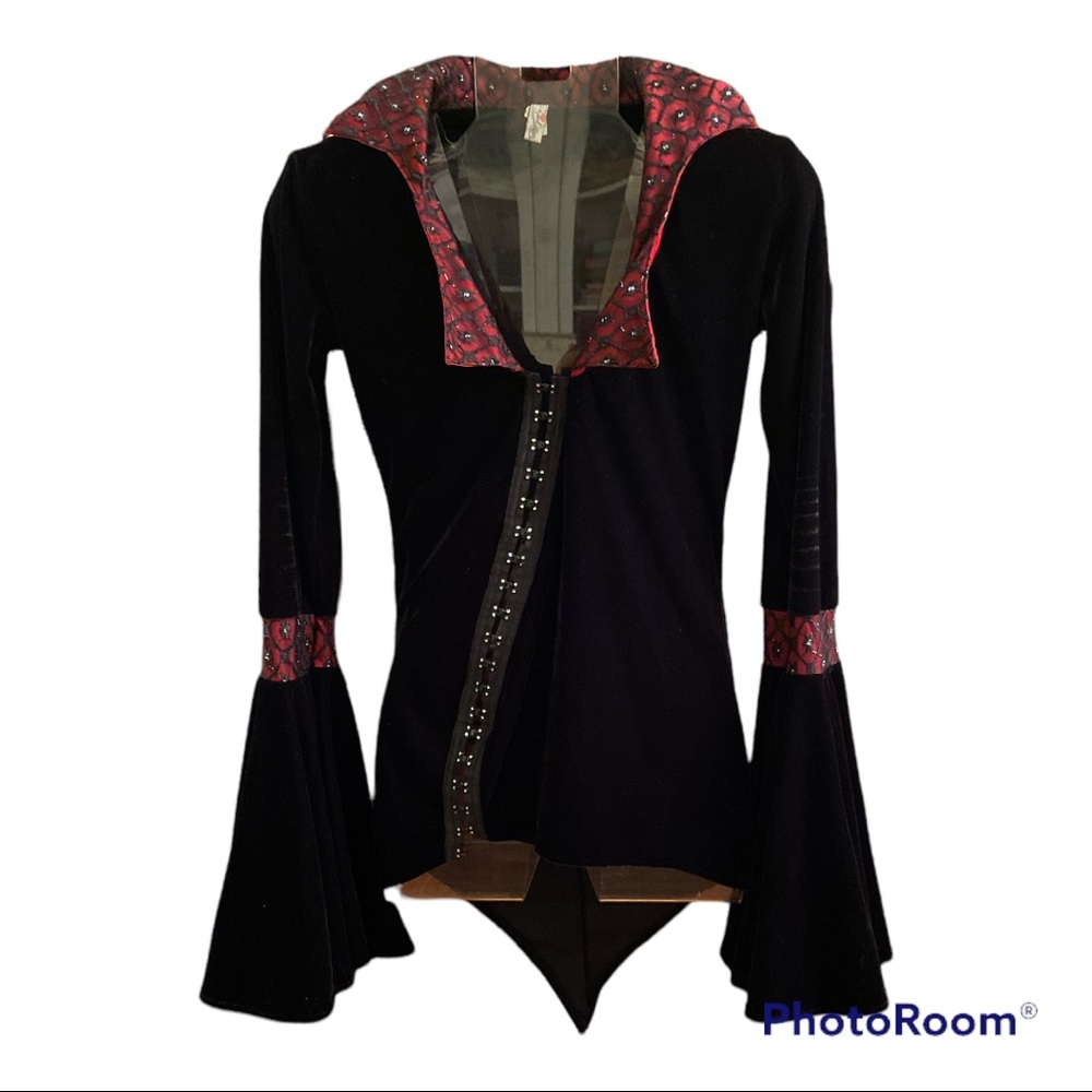 🎃🎃🎃 Black Velvet Jacket 🎃🎃🎃